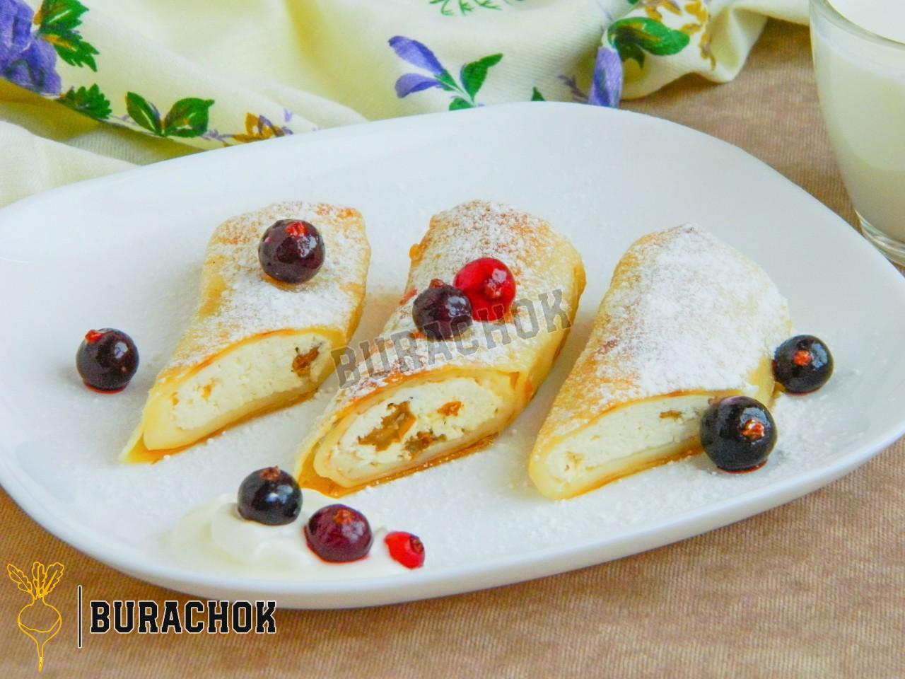 Млинці в духовці з кисломолочним сиром