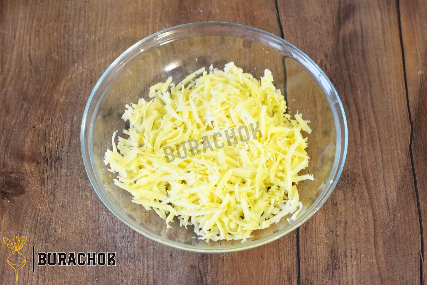 Млинцеві мішечки з жульєном 