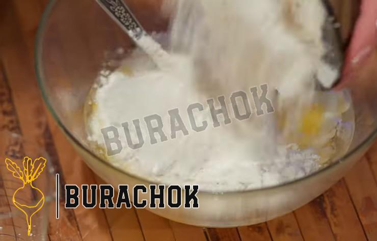 Млинці на молоці з вершковим сиром та червоною ікрою