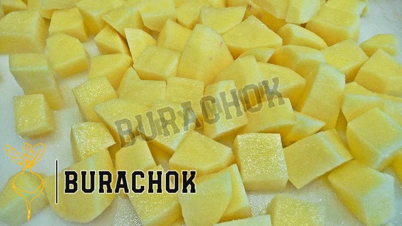 Борщ буряковий з капустою на тушонці