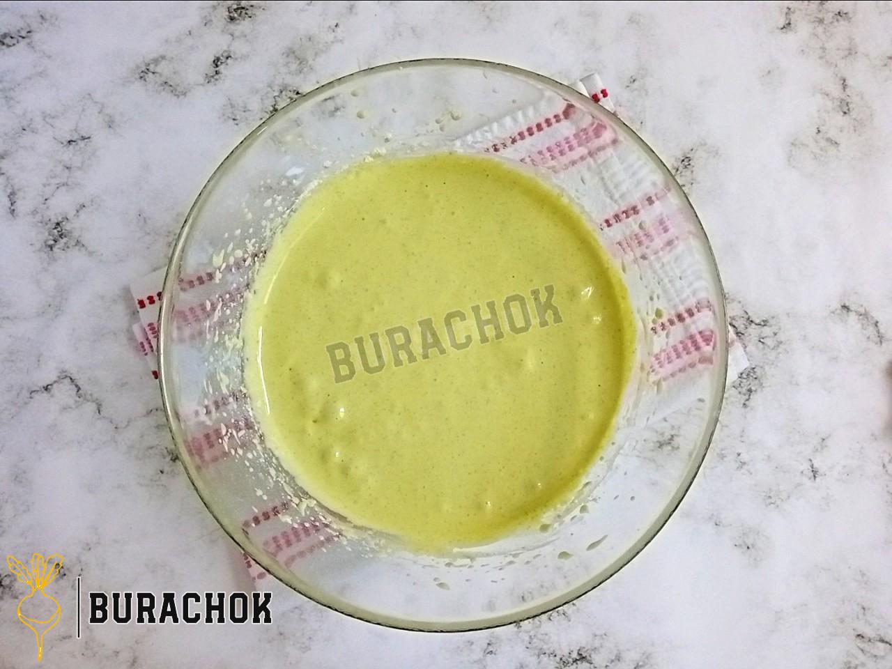 Шарлотка з м'ятою