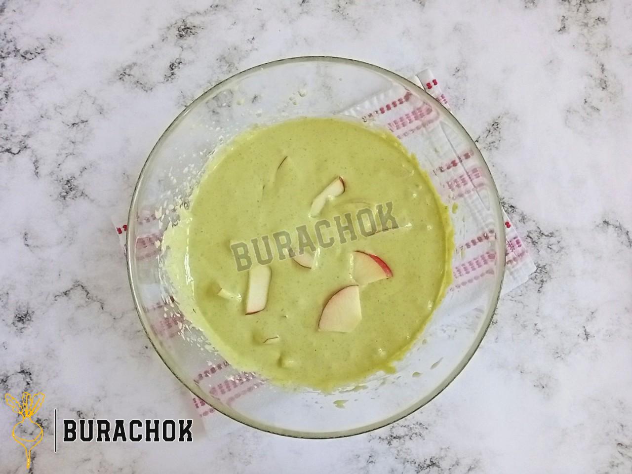 Шарлотка з м'ятою